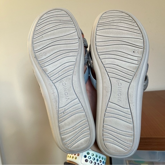 Vionic Dava Women's Orthotic Criss Cross Slide Sandal in Sky Blue - size 7 - Picture 5 of 8